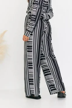 Online In The Style Abstract Stripe Co-Ord Trouser Black