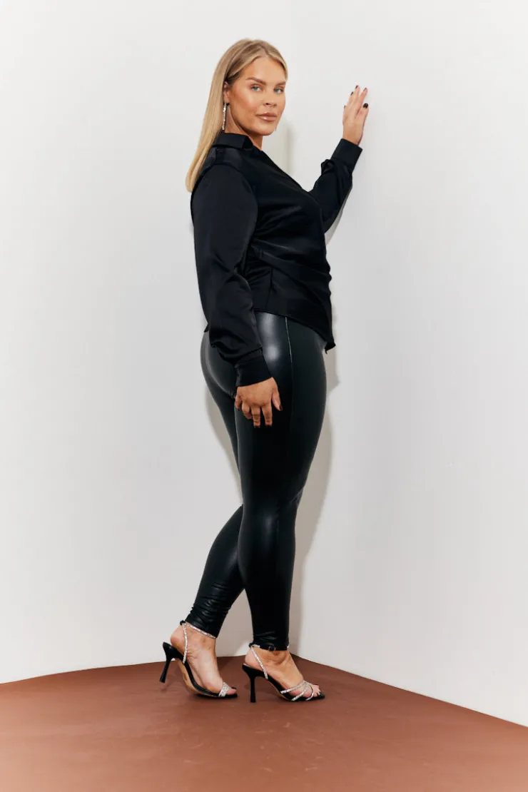 Outlet In The Style Asymmetric Button Detail Shirt Black