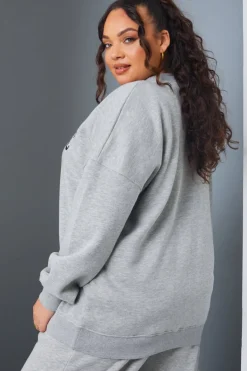 Best In the Style Athletic' Slogan Sweater Grey