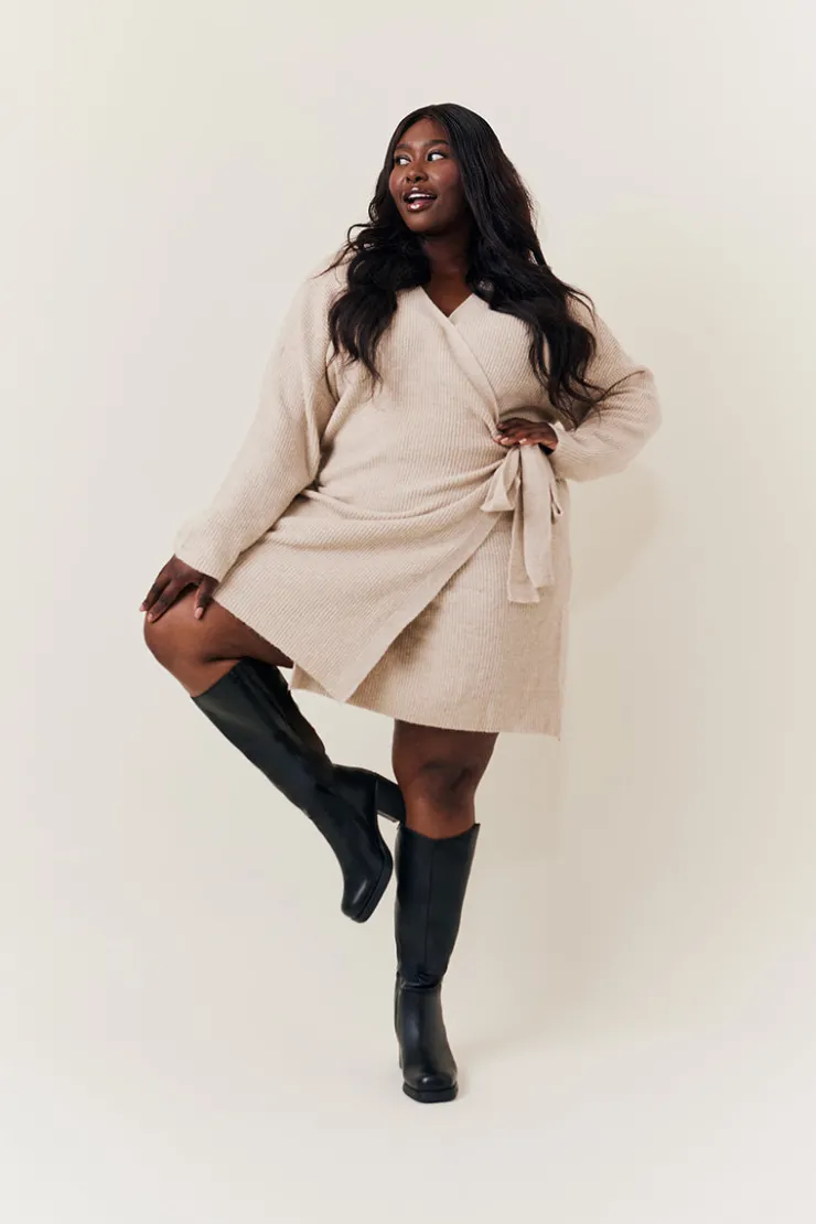 Clearance In The Style Bella Chunky Heeled High Leg Boot Black