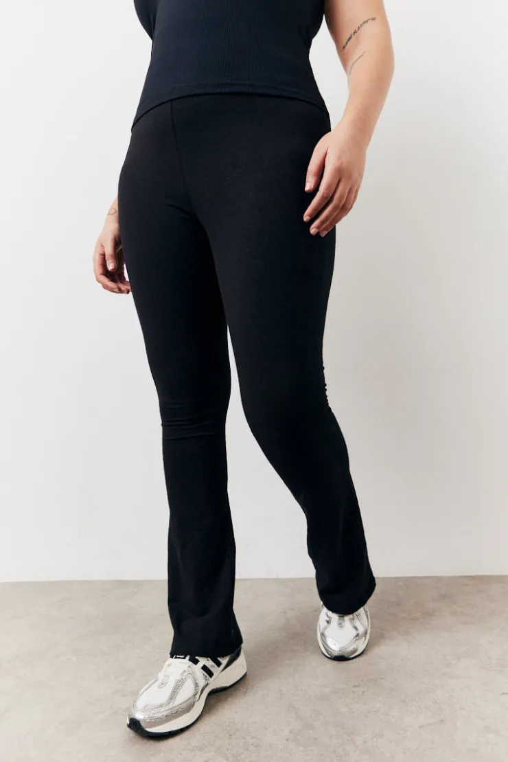Hot In The Style 2 Pack Jersey Kickflare and Legging Black