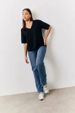 New In The Style Black and White 2 Pack Slouchy V-Neck T-Shirt Monochrome