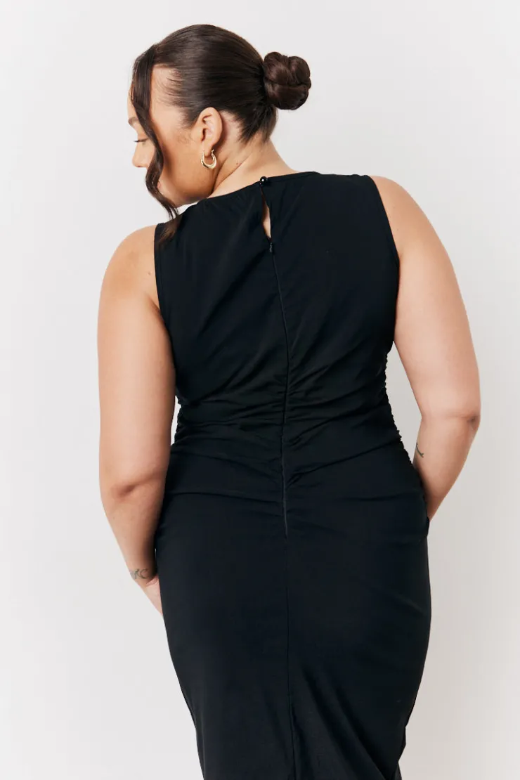 In The Style Bengaline Ruched Midi Dress Black