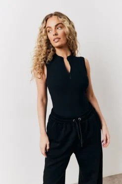 Fits Built In Bra Sculpt & Control Zip Front Bodysuit Black
