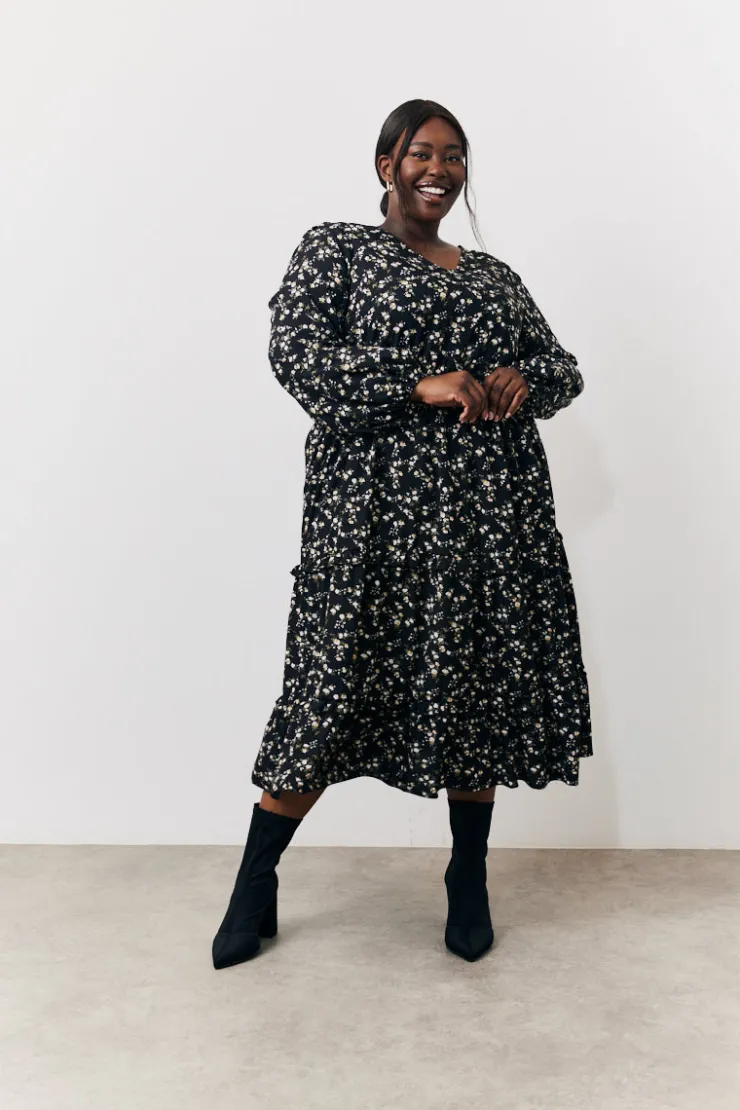 Sale In The Style Ditsy Floral Printed Wrap Midi Dress Black
