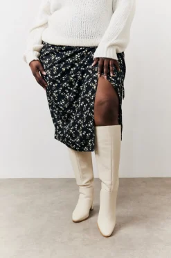 Clearance In the Style Black Floral Wrap Midi Skirt Multi