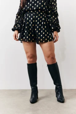 In The Style Foil Detail Chiffon Shorts Black