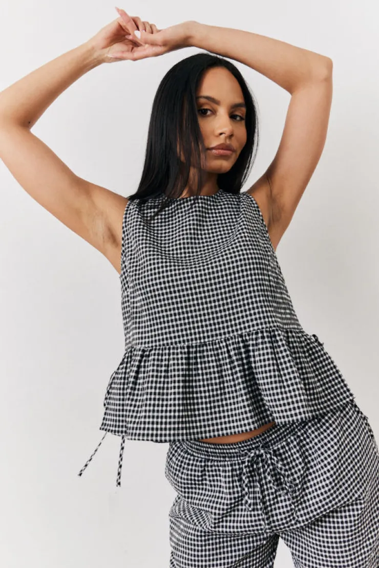 Online In The Style Gingham Smock Top Black