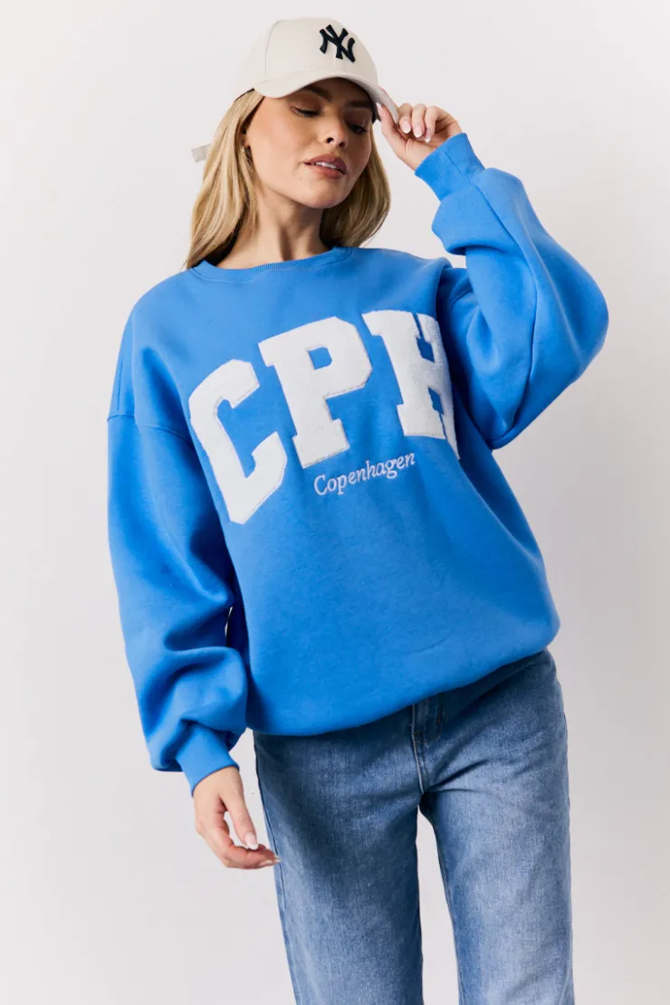 Discount In The Style Borg Graphic Sweater Blue