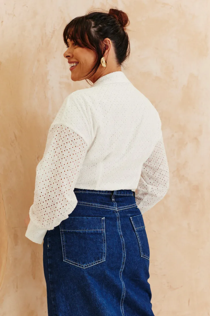 Hot In The Style Broderie Shirt Bodysuit White
