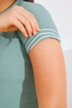 New In the Style Cap Sleeve Reversible Mini Dress Sage