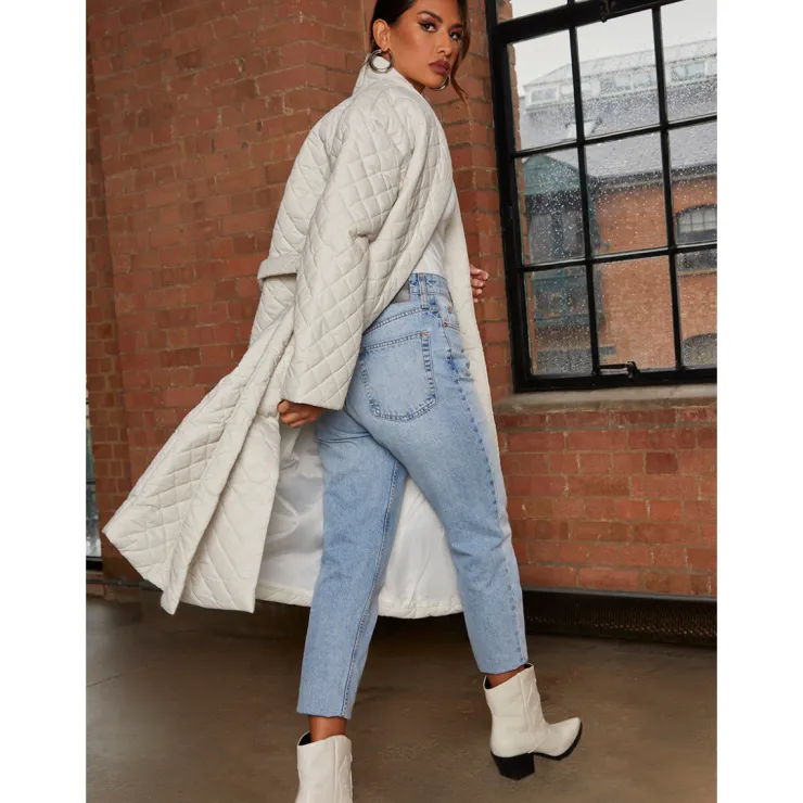 Online CHI CHI LONDON Diamond Quilted Longline Belted Coat in Cream