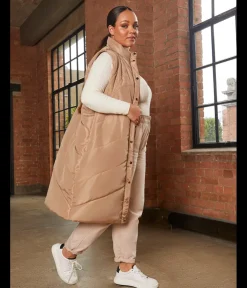 Sale CHI CHI LONDON Diamond Quilt Detail Longline Padded Gilet in Tan
