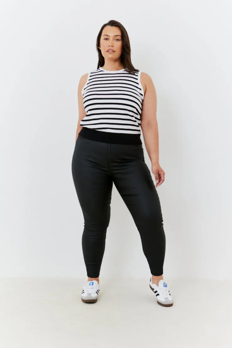 Hot Fits Coated Sculpt Shaper Jeans Black