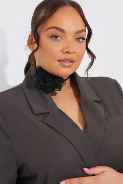 New In The Style Corsage Choker Black
