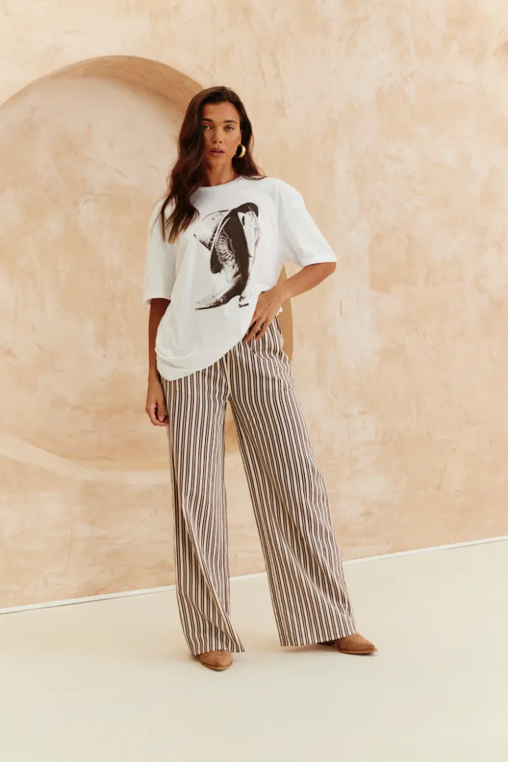 Best In The Style Cowboy Hat And Boots Graphic T-Shirt White
