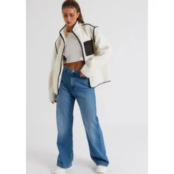 Outlet Urban Bliss Cream Fleece Jacket