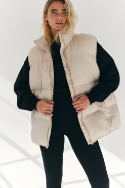 Clearance Fits Oversized Puffer Gilet Cream