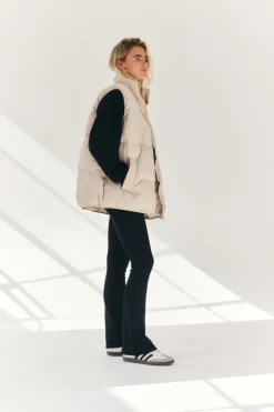 Clearance Fits Oversized Puffer Gilet Cream