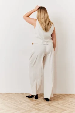 Clearance In The Style Tux Waistcoat Cream