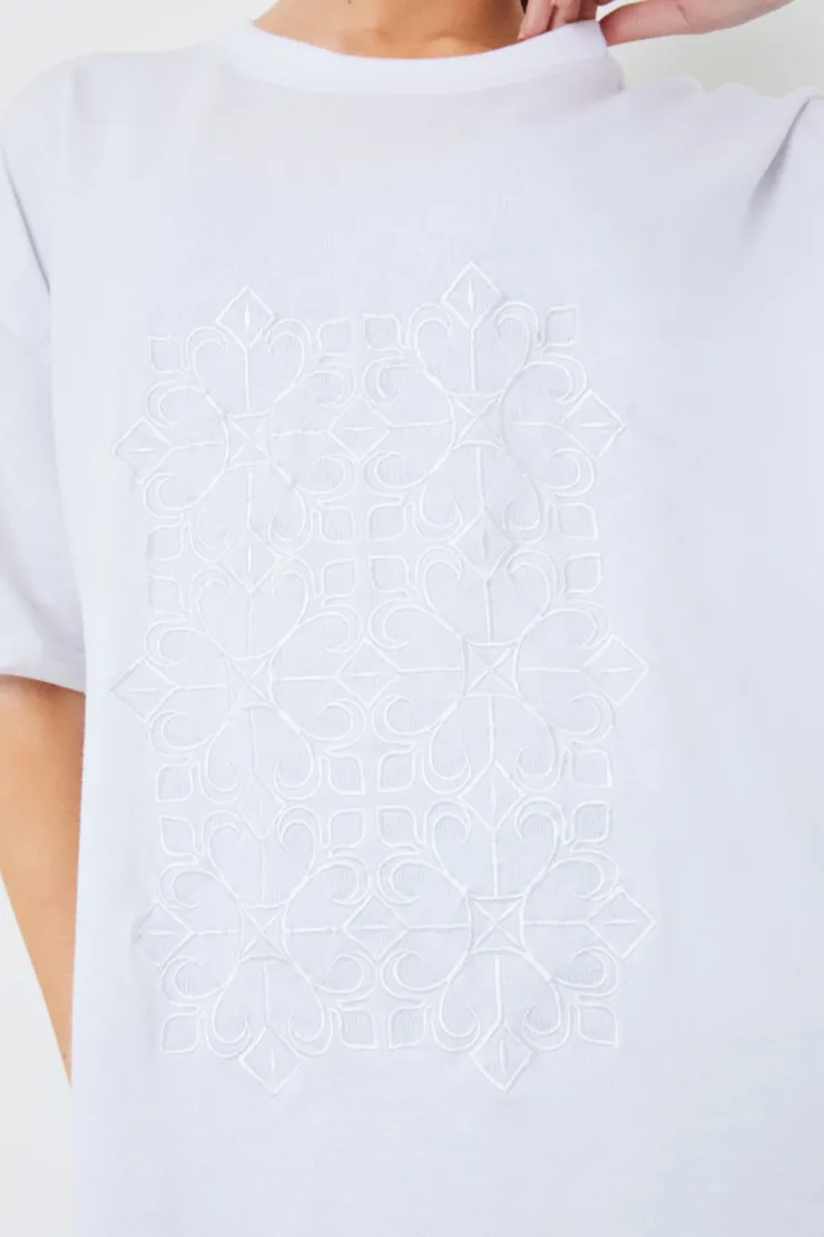 Best In the Style Emroidered T-Shirt White