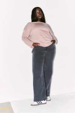 Best Fits Embroidered Crew Neck Long Sleeve T-Shirt Mauve