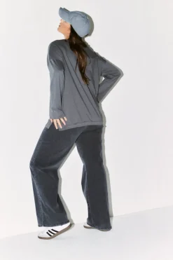 Clearance Fits Embroidered Crew Neck Long Sleeve T-Shirt Charcoal