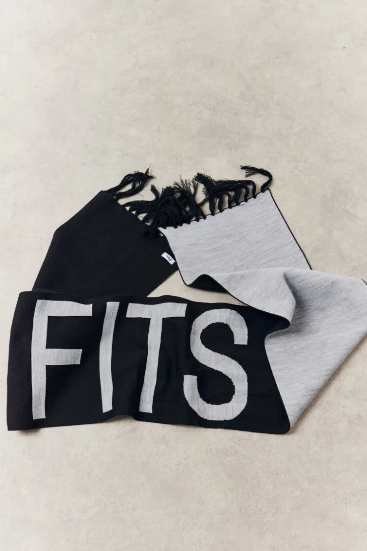 Discount Fits Knitted Scarf Monochrome