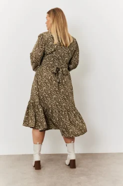 Hot In the Style Floral Print Wrap Front Belted Balloon Sleeve Midi Dress Green
