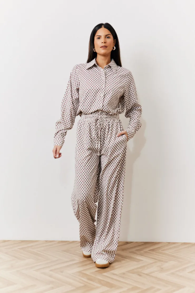 Outlet In the Style Geo Printed Relaxed Shirt Cream