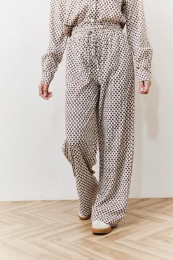 New In the Style Geo Printed Wide Leg Trousers Cream