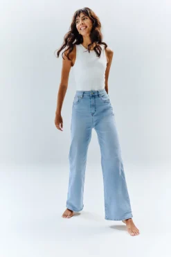 Discount In The Style Isla Wide Leg Jeans Light blue
