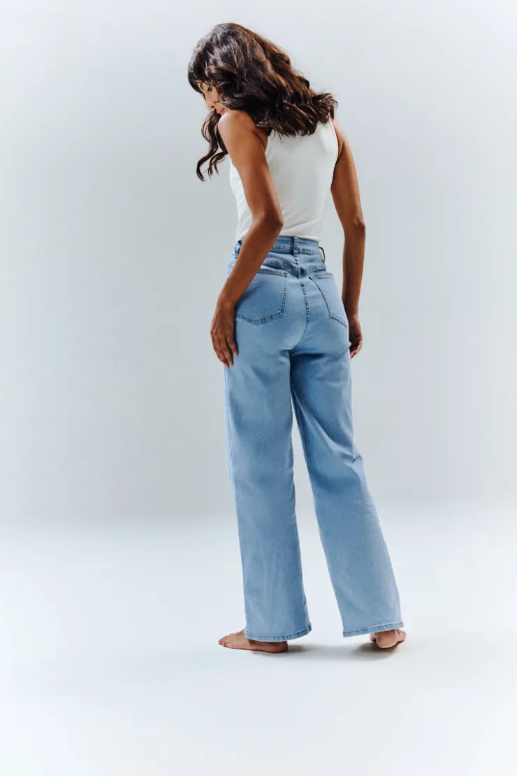 Discount In The Style Isla Wide Leg Jeans Light blue