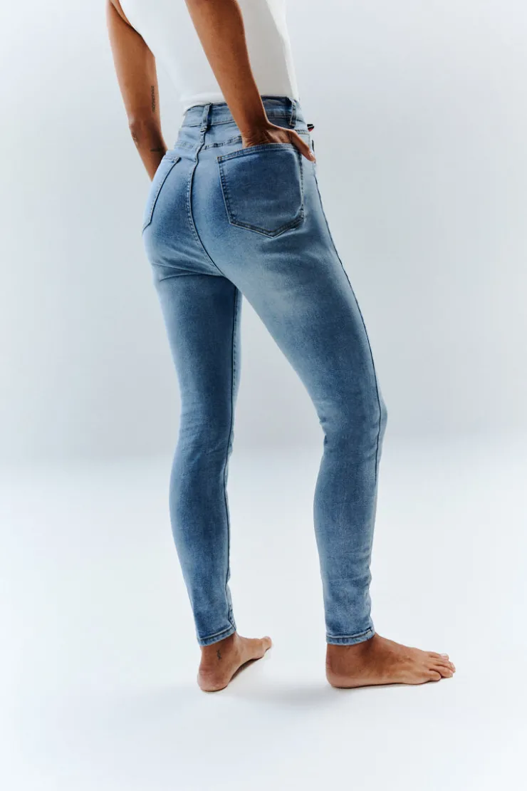 Discount In The Style Isobelle Skinny Jean Light blue