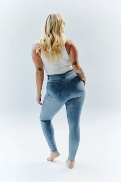 Discount In The Style Isobelle Skinny Jean Light blue