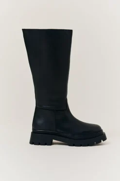 Clearance In the Style Jess Chunky Heeled High Leg Boot Black