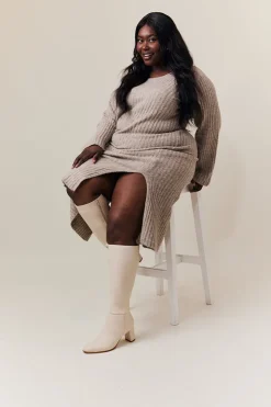 Hot In The Style Kylie Heeled High Leg Boot Cream