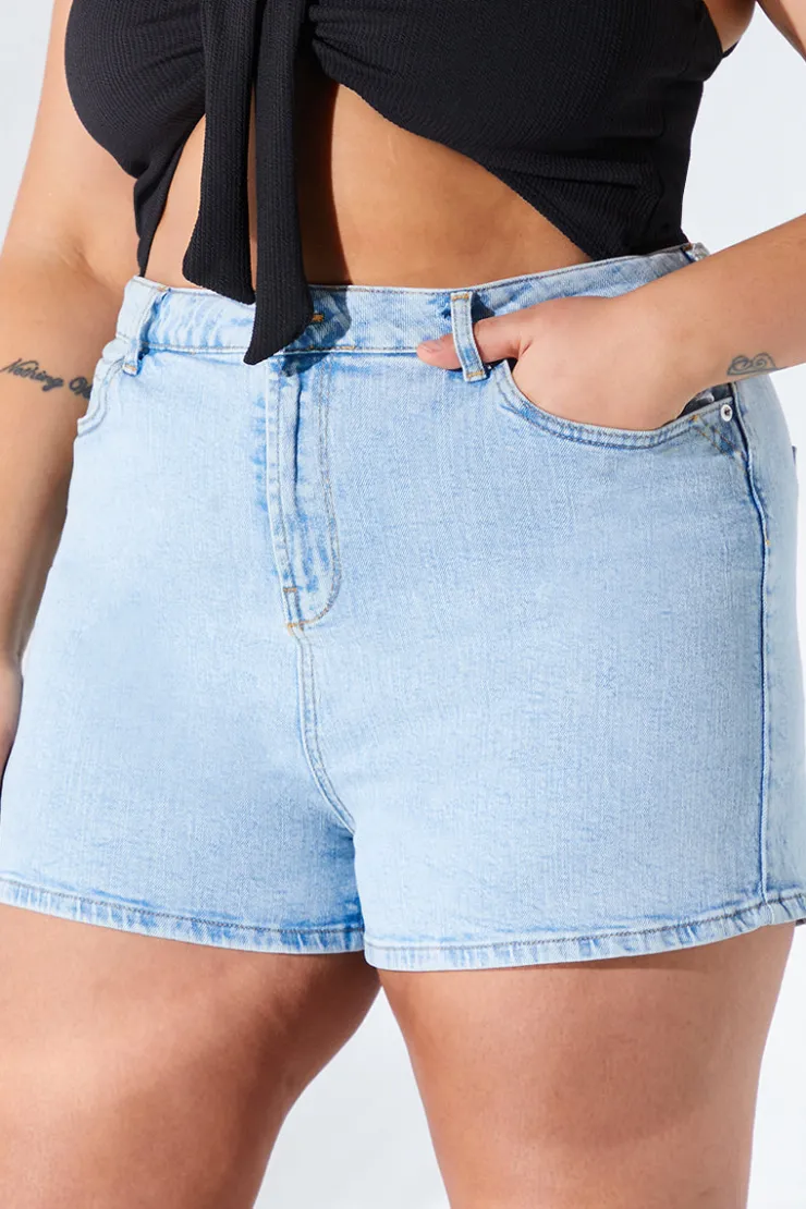 Sale Fits Light Wash Denim Mom Short Blue