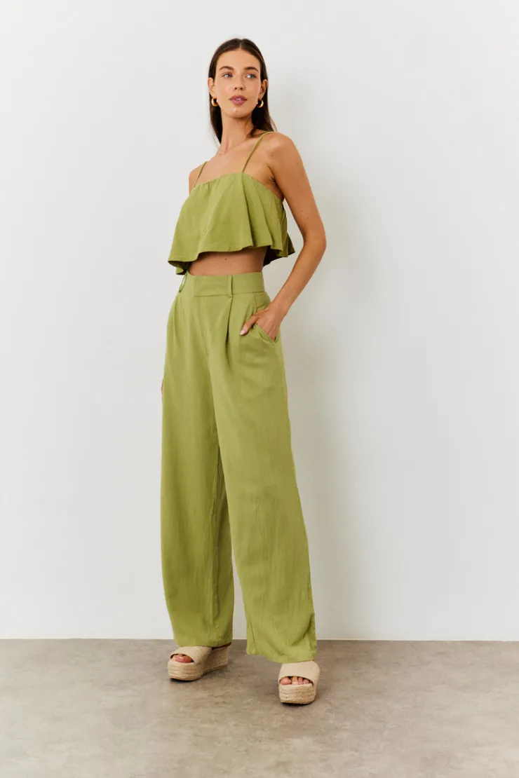 Hot In the Style Linen Crop Top Green