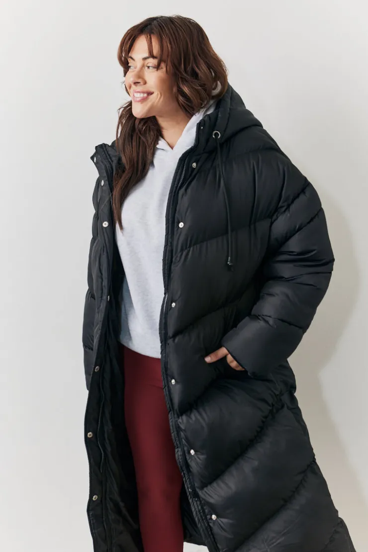 In the Style Longline Puffer Jacket Black