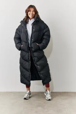 In the Style Longline Puffer Jacket Black