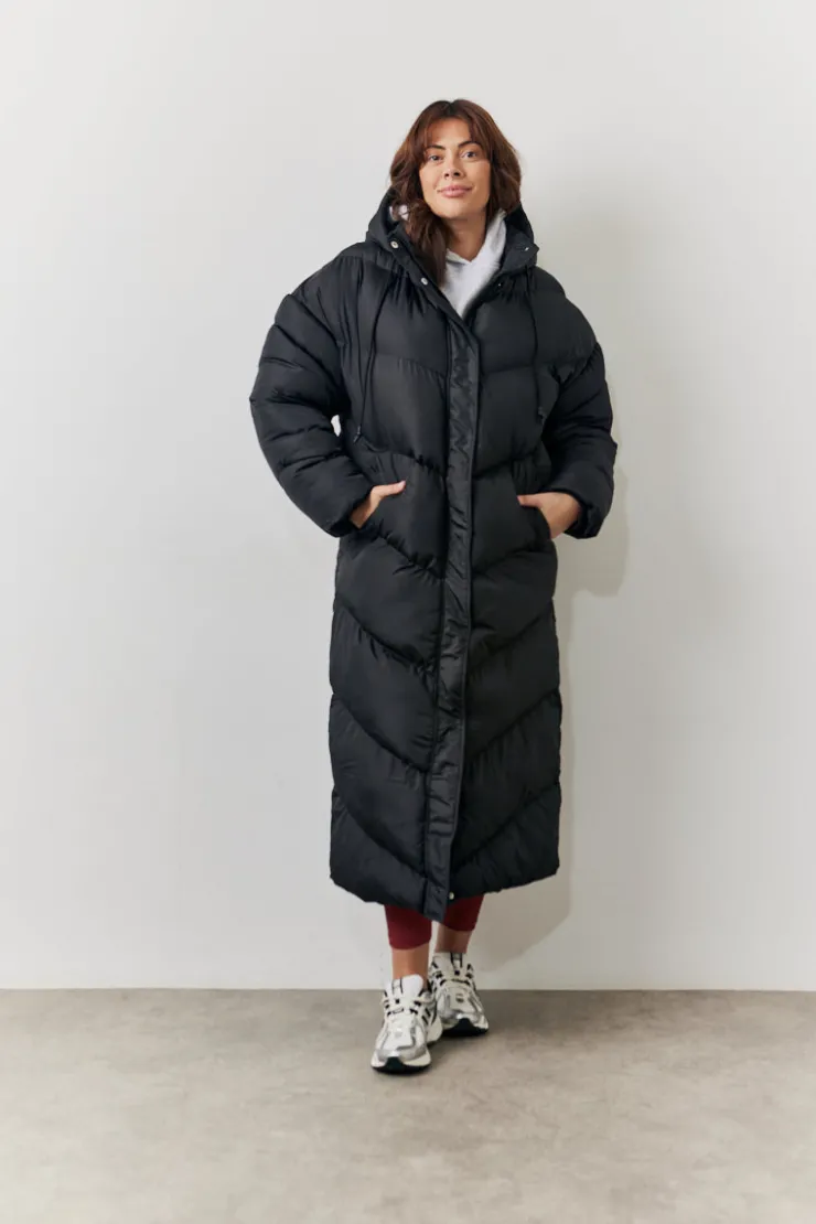 In the Style Longline Puffer Jacket Black