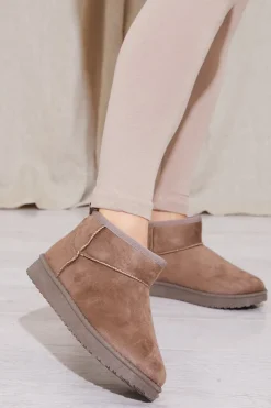 New In The Style Mini Faux Suede Boot