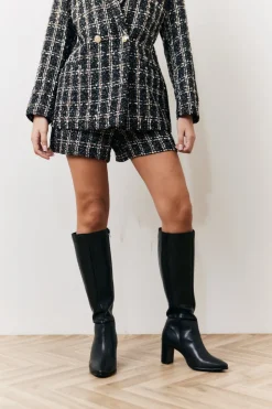 New In the Style Occasion Boucle Check Short Black