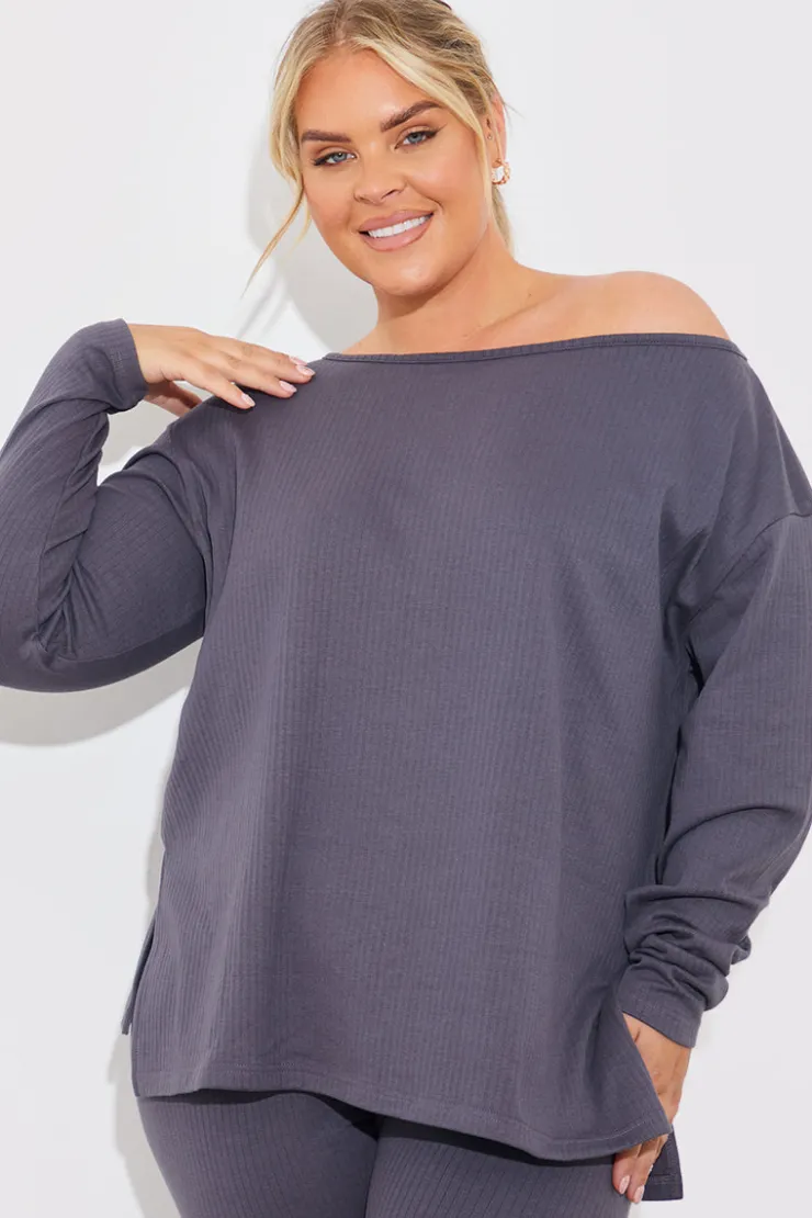 New In The Style Off The Shoulder Long Sleeve T Shirt And Legging Set