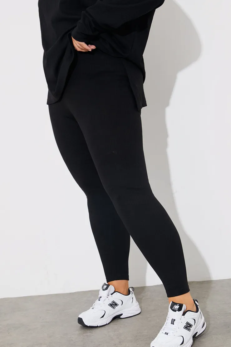 New In The Style Off The Shoulder Long Sleeve T Shirt And Legging Set