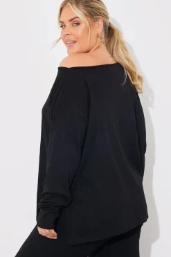New In The Style Off The Shoulder Long Sleeve T Shirt And Legging Set