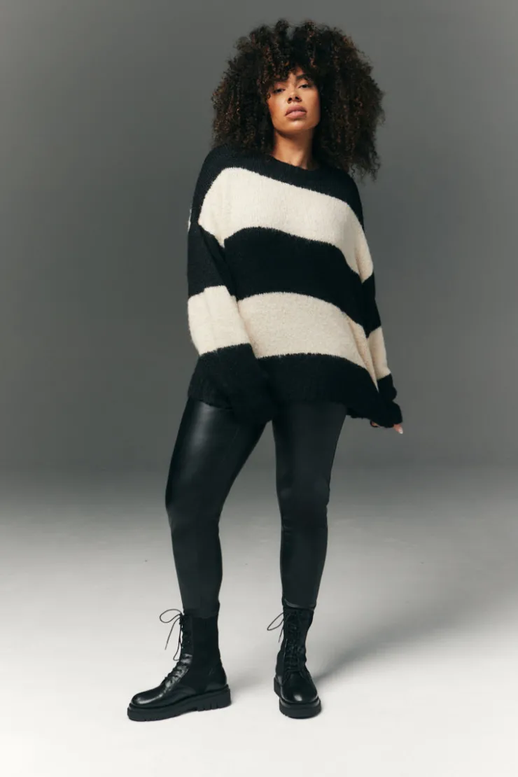 Discount In The Style Perfect Sculpting High Waisted Leather Look Leggings With Back Pocket Black