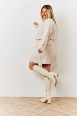 Discount In The Style Pleated Co-Ord Mini Skirt Cream