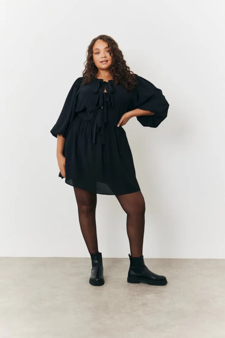 Best In the Style Puff Sleeve Bow Detail Mini Dress Black